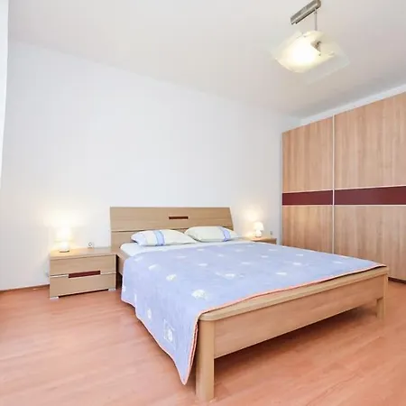 Sreca Near With Bbq Apartment Bibinje